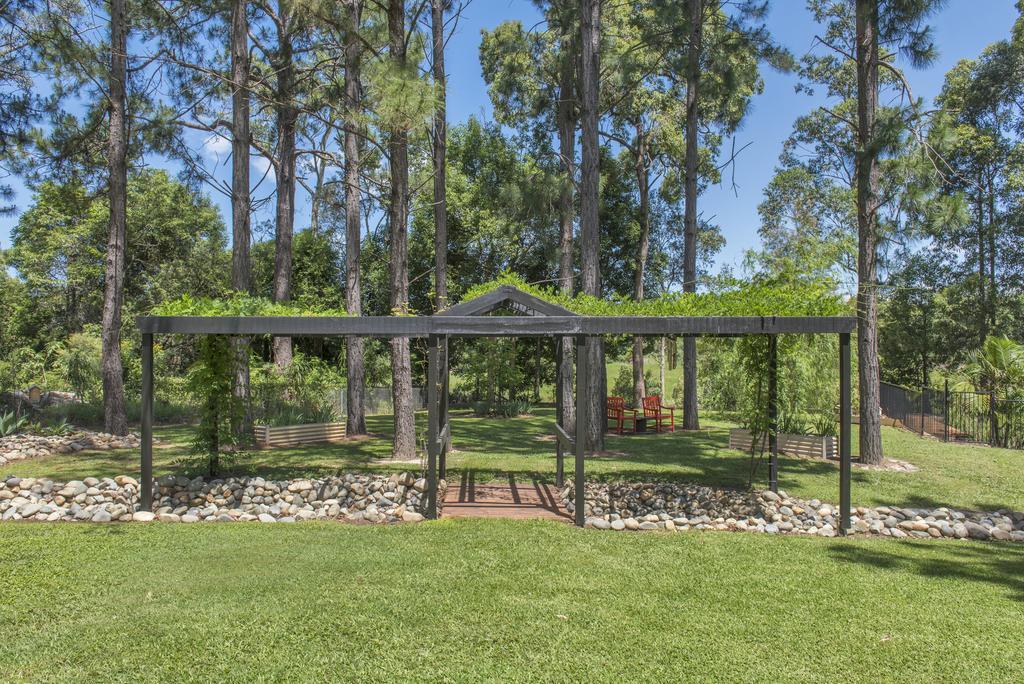 Alarks Nest Bed And Breakfast Boambee Exterior foto