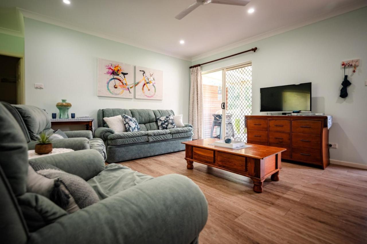 Alarks Nest Bed And Breakfast Boambee Exterior foto